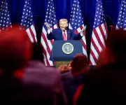 Trump evalúa reestructuración de gabinete ante presión por guerra con Irán