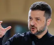 Zelenski denuncia 'escalada de Pascua' rusa tras ataque diurno que deja dos muertos en Ucrania