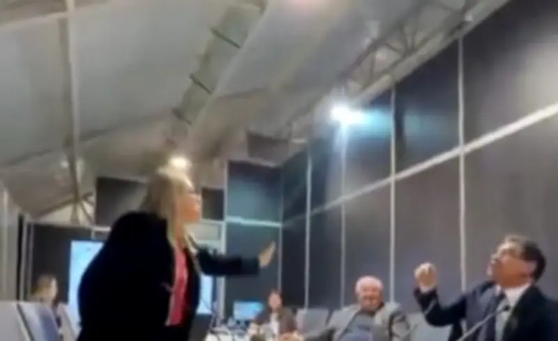 Agarrón en el CNE por suspensión de encuestas de AtlasIntel