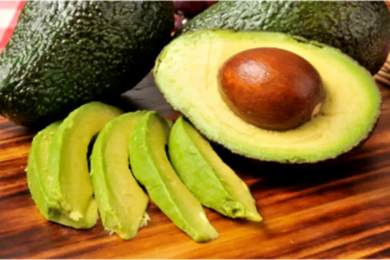 Aguacate: el superalimento con nutrientes clave para la salud y el deporte