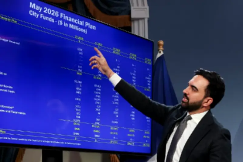 Alcalde de Nueva York logra equilibrar presupuesto sin subir impuestos