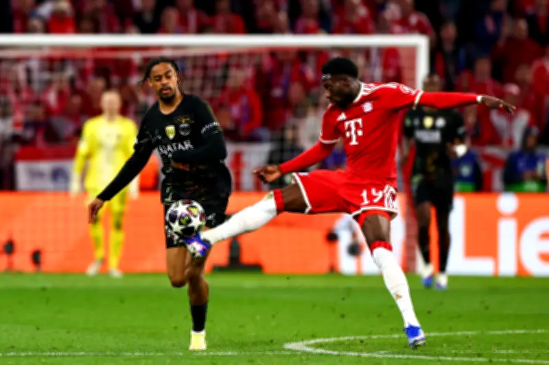 Alphonso Davies sufre lesión en isquiotibial a un mes del Mundial