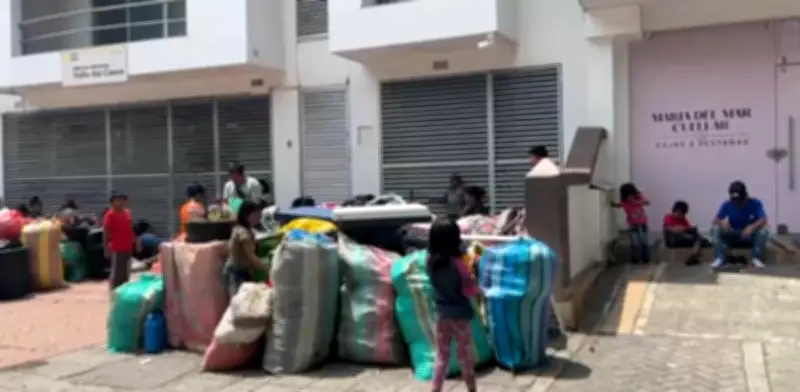 Amenazas desplazan a 65 indígenas embera en Cali: buscan ayuda