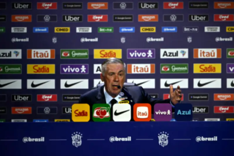 Ancelotti: Neymar jugará si lo merece; no quiero estrellas en Brasil