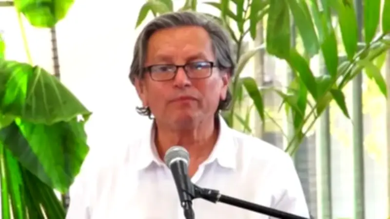 Armando Novoa responde a Petro y defiende avances en diálogos de paz