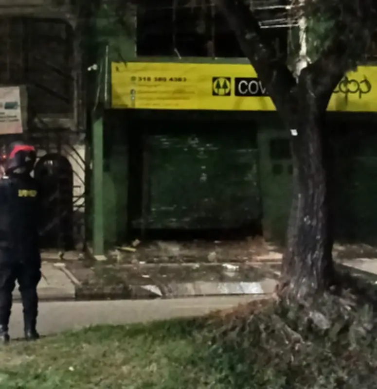 Atacan con explosivos local comercial en Popayán; solo daños materiales