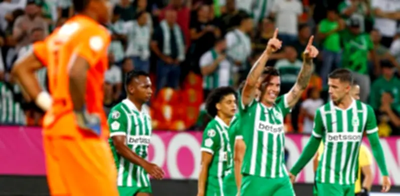 Atlético Nacional golea 7-1 a Internacional y avanza a semifinales