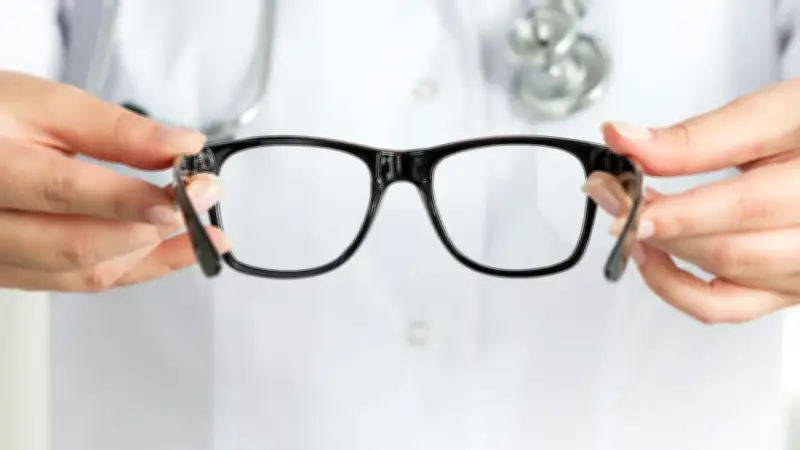 Auxilio para gafas en 2026: paso a paso para acceder a lentes por EPS