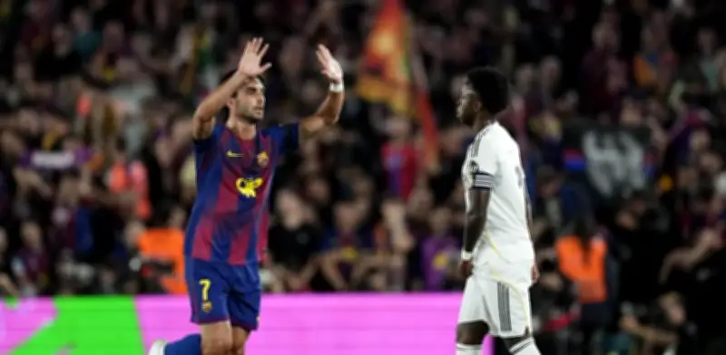 Barcelona golea al Real Madrid y se corona campeón de LaLiga en el Camp Nou