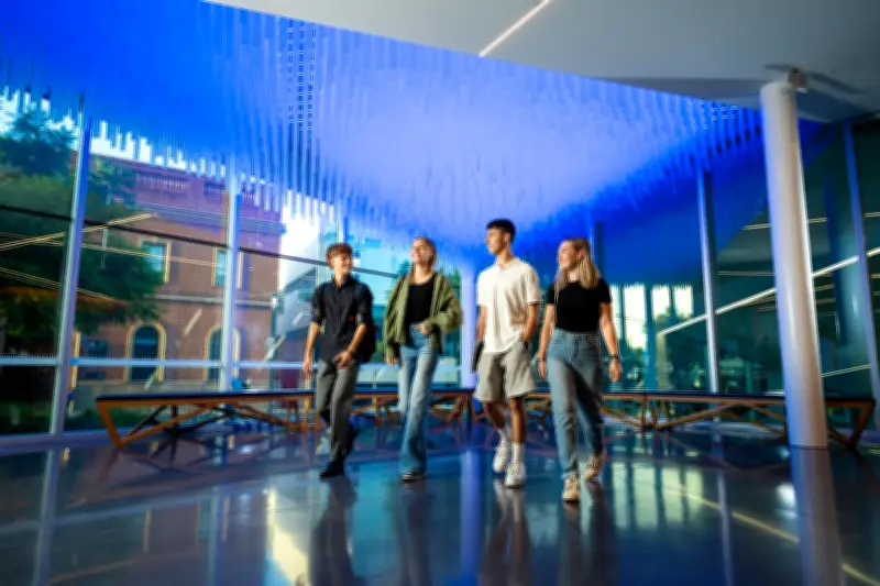 Becas del 50% en Adelaide University para colombianos en 2026