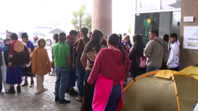 Bogotá protege aeropuerto ante llegada de 500 indígenas del Cauca