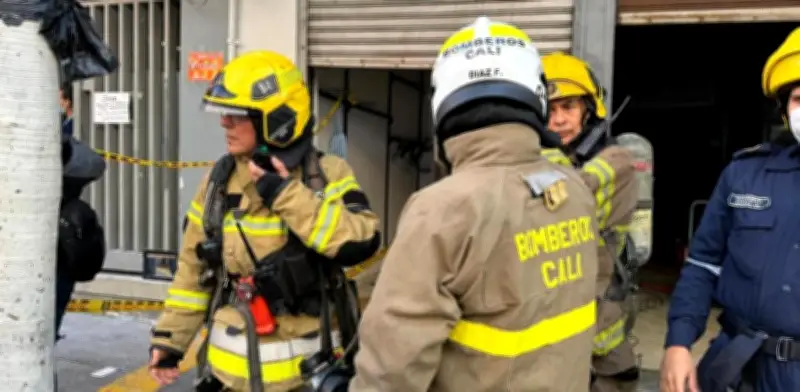 Bomberos hallan con vida a niña de 3 años desaparecida en Cali tras 6 horas