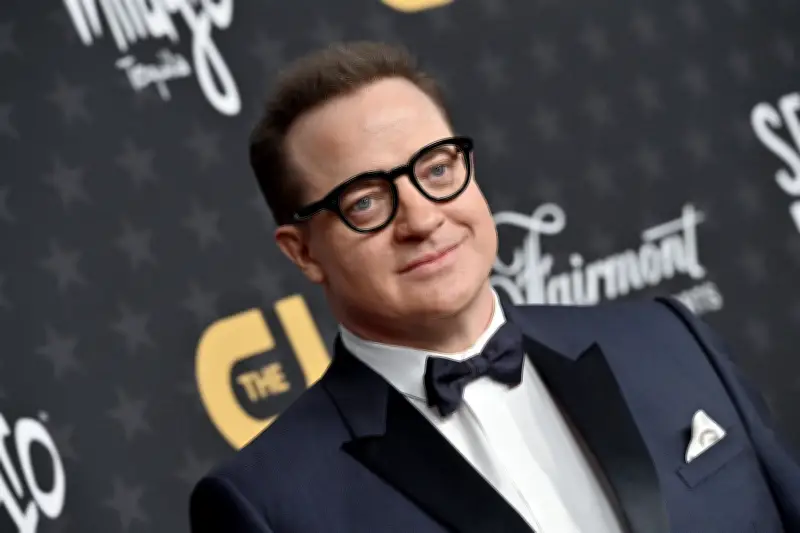 Brendan Fraser vuelve como Rick O'Connell en 'La Momia 4' y ya entrena