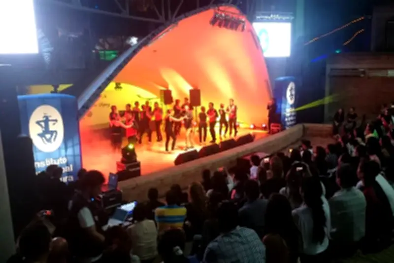 Bucaramanga celebra miércoles cultural con poesía, café y tradiciones