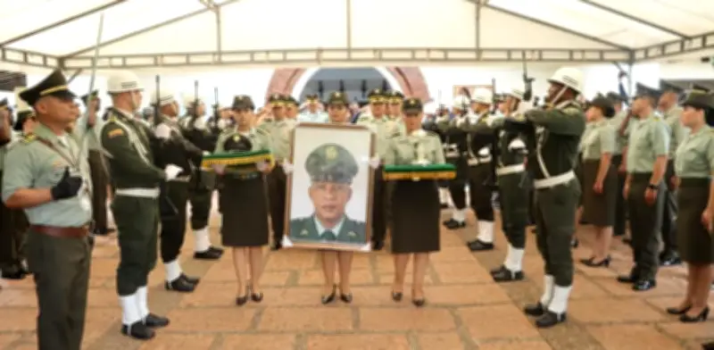 Cali despide con honores al patrullero José Fernando Erazo, asesinado en el oriente