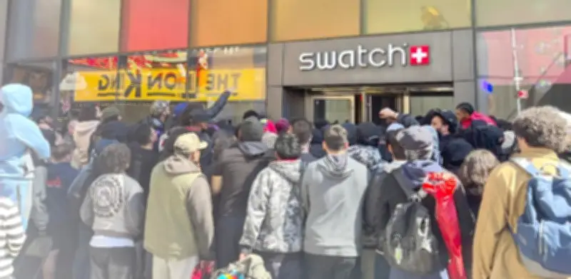 Caos global por lanzamiento del reloj Swatch y Audemars Piguet