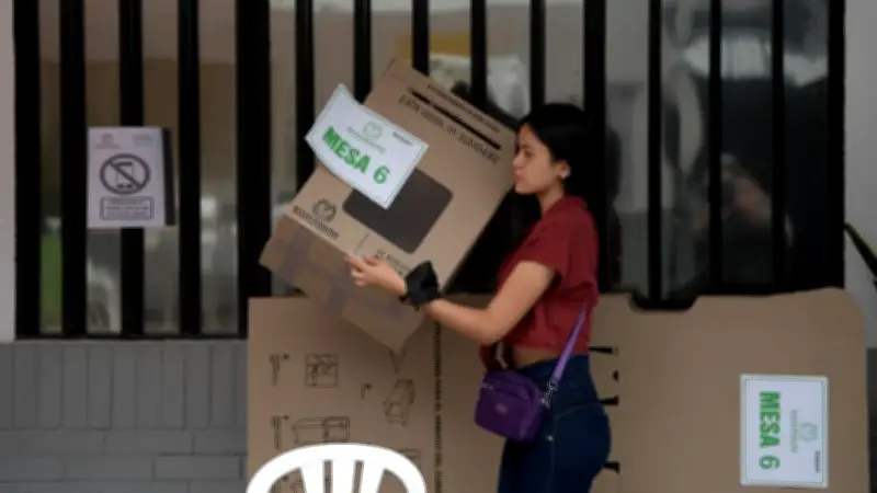 Capacitan a jurados de votación en Atlántico para elecciones presidenciales 2026