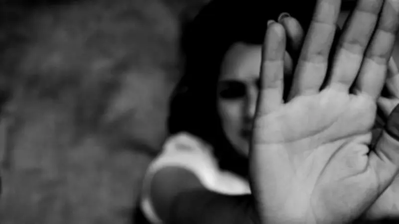 Capturan a dos madres que ofrecían a sus hijas para abusos sexuales en Magdalena