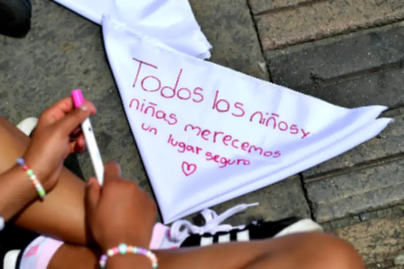 Capturan en Medellín a extranjero por abuso sexual a menores mediante perfiles falsos