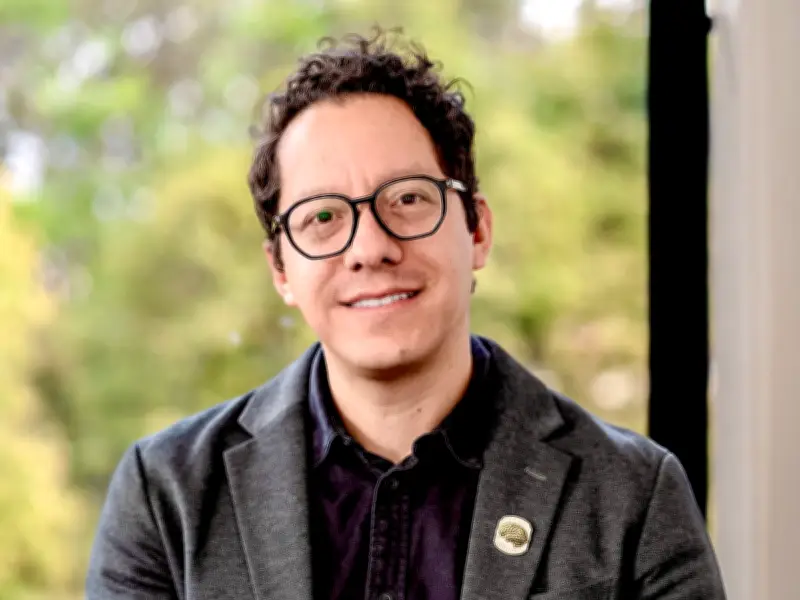 Cerebrofonía: el libro de un neuropsiquiatra colombiano sobre música y salud mental
