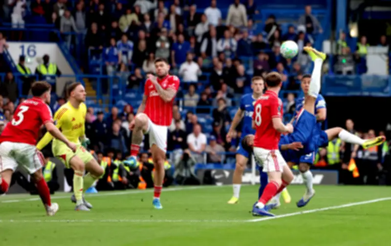 Chelsea sufre derrota 1-3 ante Nottingham Forest y se aleja de Champions