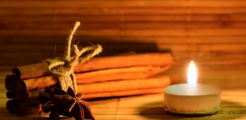 Cómo usar canela en mayo 2026 para atraer abundancia según Feng Shui