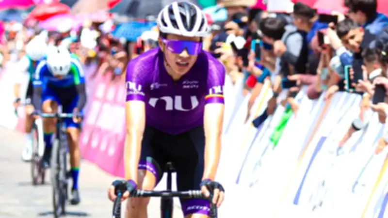 Colombia despide con emotiva caravana al ciclista Cristian Camilo Muñoz