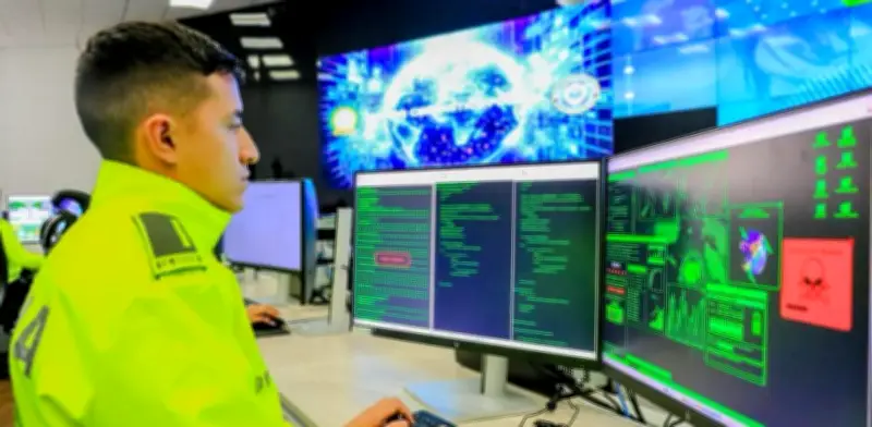 Colombia recibe más de 3.000 ciberataques semanales: alerta en Summit Tech 2026