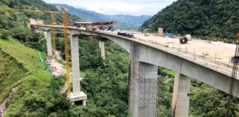 Construcción en Colombia muestra debilidad: vivienda en crisis y obras civiles moderadas