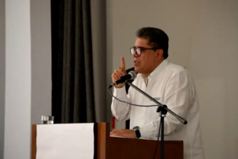 Contraloría advierte que financiar al Estado es cada vez más caro