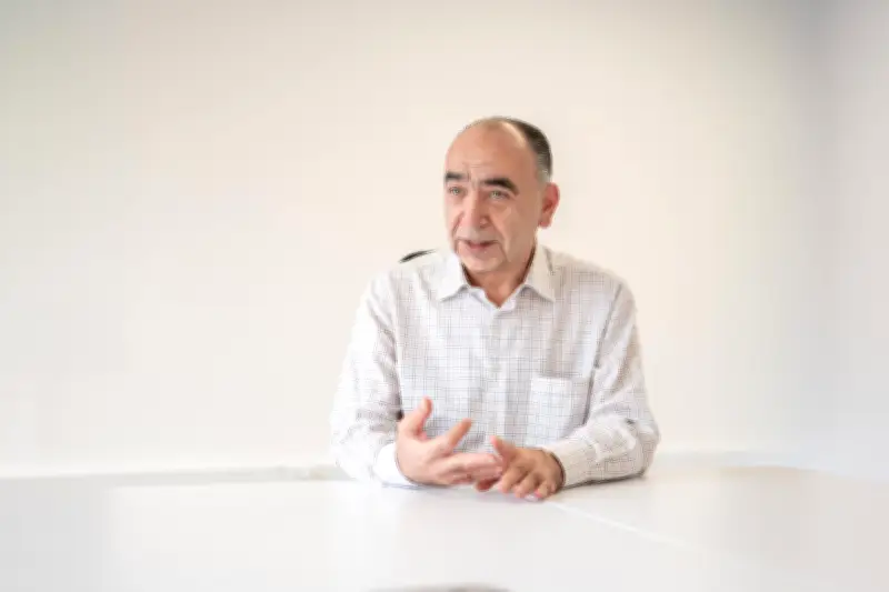 CRC lanza guía contra desinformación electoral, según comisionado Sadi Contreras