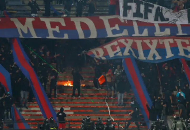 Crisis del DIM: disturbios detienen partido ante Flamengo