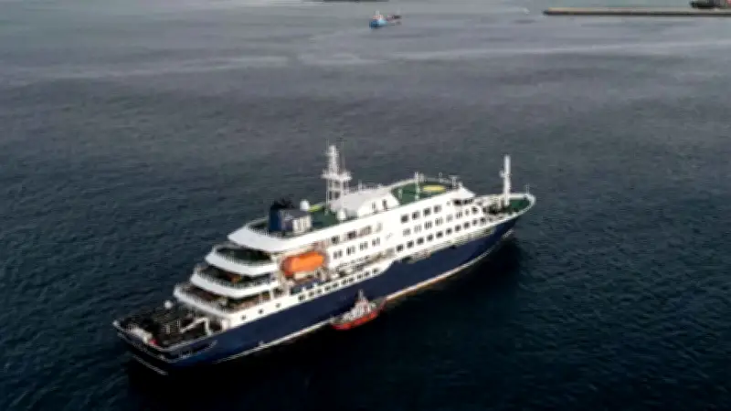 Desinfección del crucero Hondius por brote de hantavirus en Róterdam
