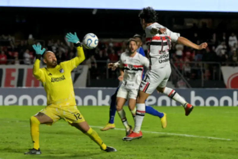 Diego Novoa se disculpa tras error en Copa Sudamericana: "Me duele en el alma"