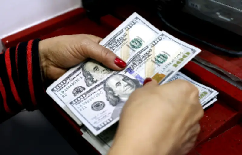 Dólar cierra en COP 3.736: proyecciones y factores clave para la semana