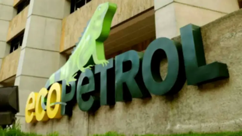 Ecopetrol reporta caída en utilidades y renuncia en junta directiva