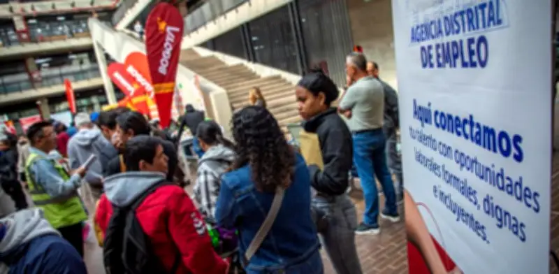 Empleo en Bogotá: 930 vacantes disponibles con salarios hasta $8,5 millones