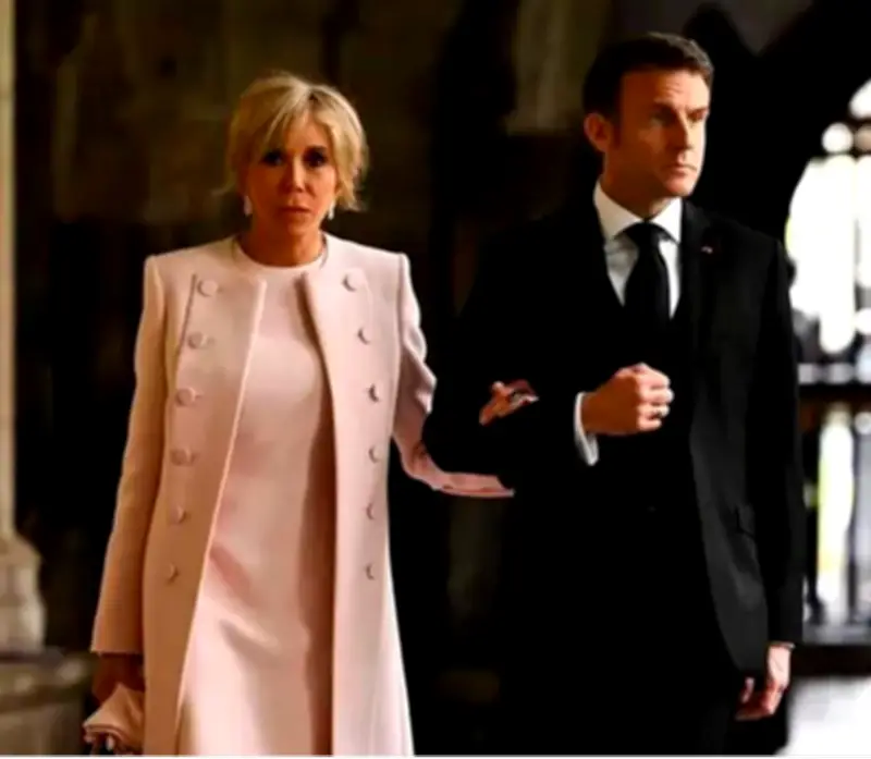 Entorno de Brigitte Macron desmiente nueva versión sobre cachetada a su esposo