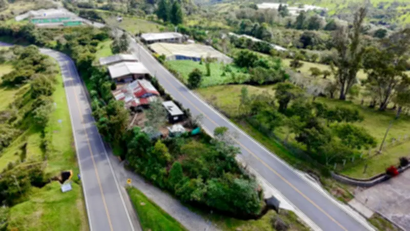 Entregan más de seis kilómetros de vía pavimentada en Silvia, Cauca