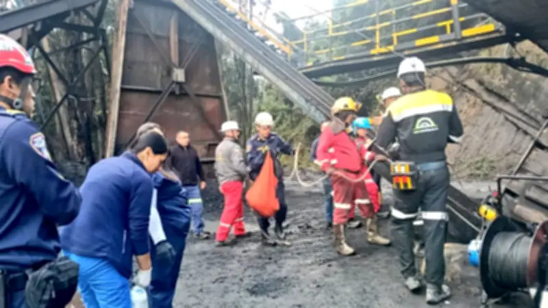 Explosión en mina de carbón en Sutatausa deja 15 mineros atrapados