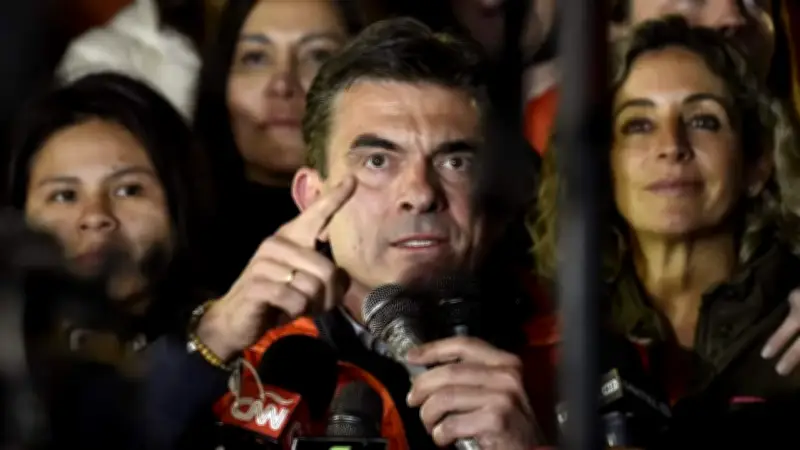 Expresidentes rechazan intento de quiebre institucional en Bolivia