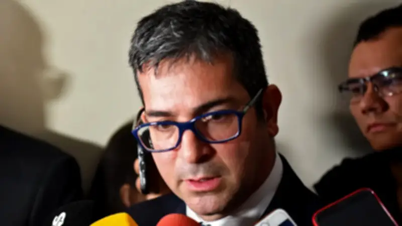 Familia de fiscal Pecci exige verdad a 4 años de su asesinato en Colombia