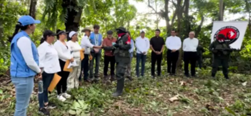 Familiares de secuestrados por el ELN entregan cartas en Arauca