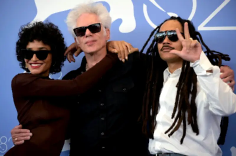 Father Mother Sister Brother: Jarmusch y su sofisticada irreverencia