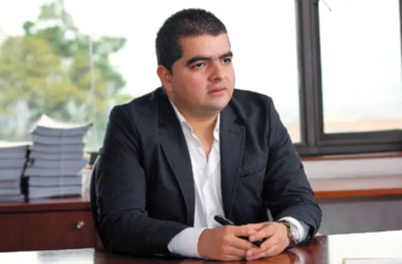 Fiscalía aparta a fiscal Fernando Arias de investigación contra Julián Bedoya