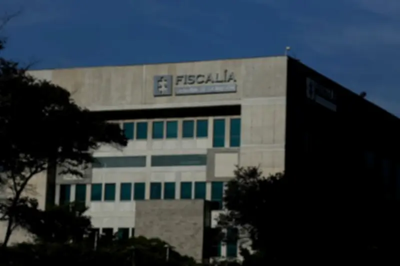 Fiscalía investigará a ministra de Ambiente por escándalo Aremca