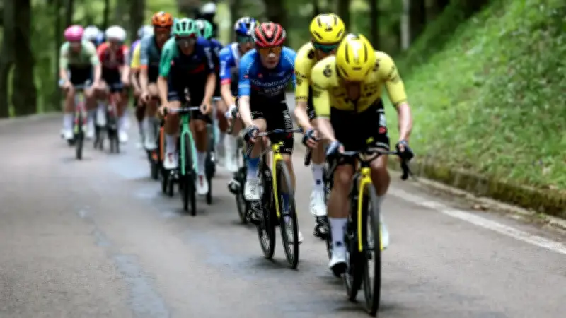 Giro de Italia 2026: clasificación general tras etapa 10 y posición de Egan Bernal