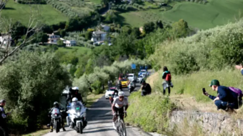 Giro de Italia 2026: clasificación general tras etapa 8 con Egan Bernal
