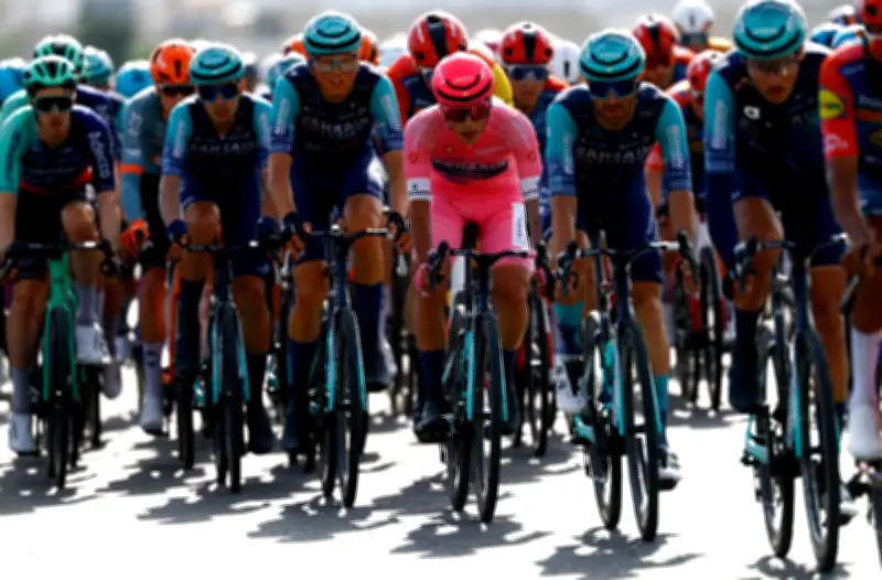 Giro de Italia 2026: Etapa 8, un recorrido de media montaña con final explosivo en Fermo