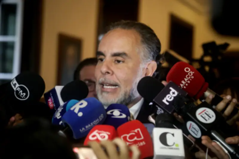 Gobierno califica de "bulla electoral" denuncias sobre interferencia de grupos armados